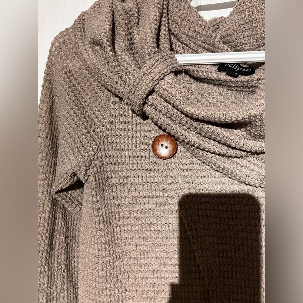 🌸🌸 5 for $15🌸🌸 Eclipse beige sweater - Picture 2 of 5